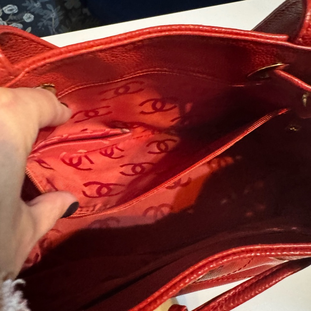 CHANEL CC Coco Mark Wood Grain Drawstring Vintage Tote Bag in Caviar - Picture 10 of 14